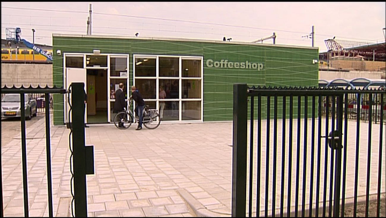 Omroep Flevoland Nieuws Eerste Coffeeshop Na Jaren Geopend