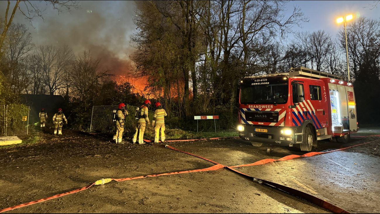 Fire in Shed on Muntweg in Emmeloord: Possible Casualties, Barn Reduced to Ashes